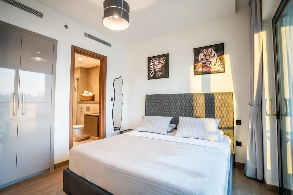 Sobha Waves Grande Big 1Br Apt Burj Khalifa Views! Dubai